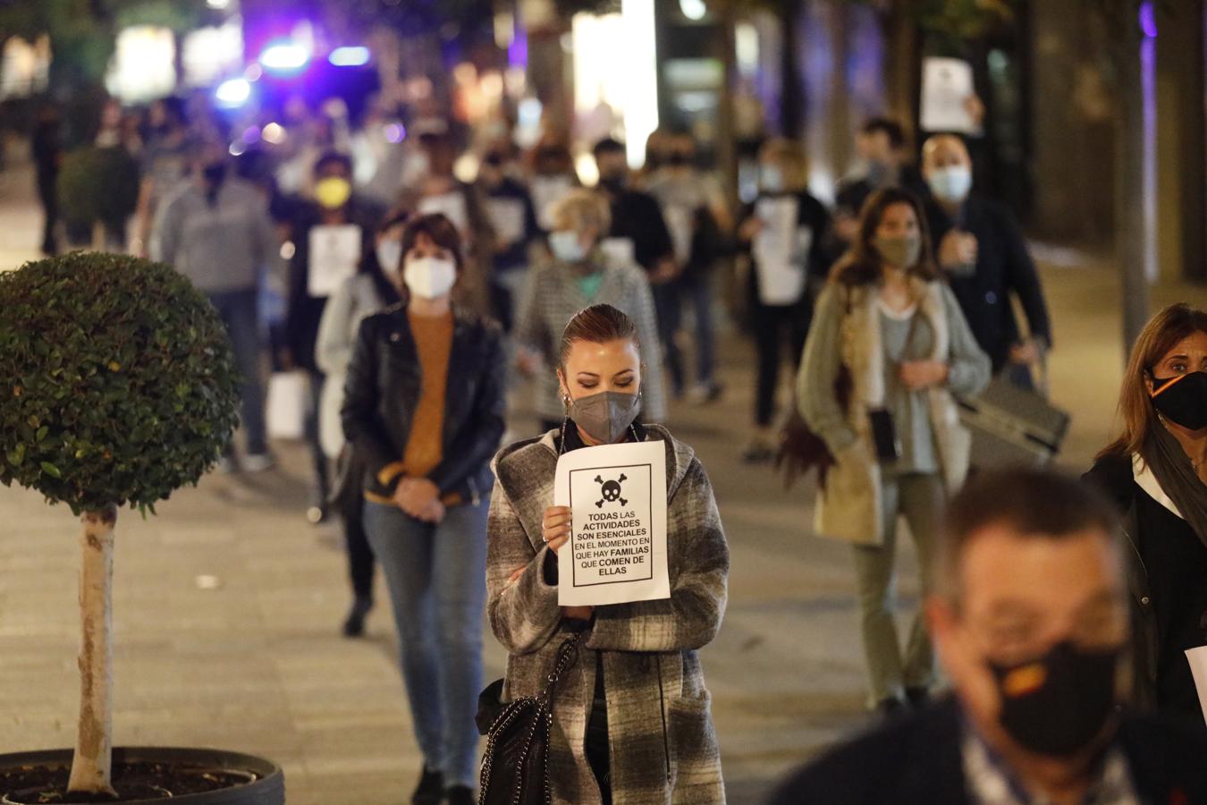 La protesta de los comerciantes del Centro de Córdoba, en imágenes