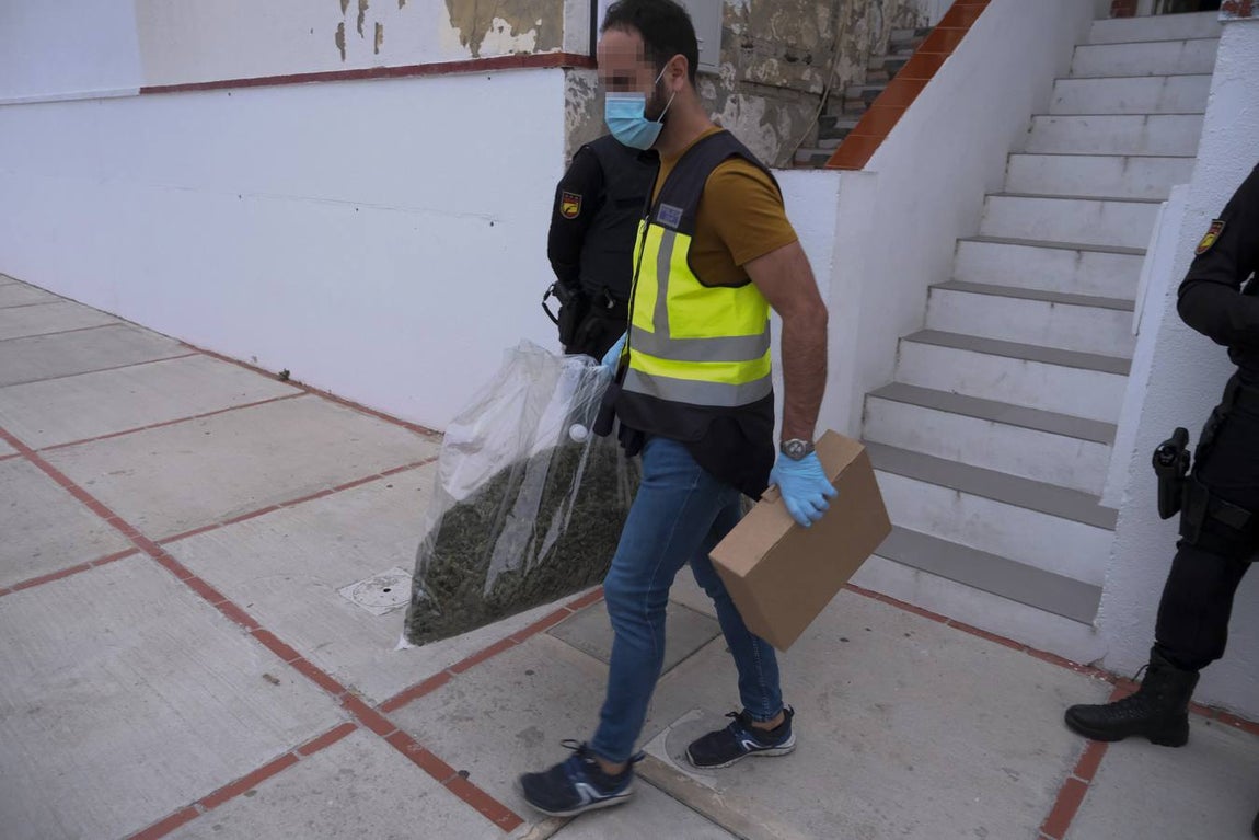 Operación de la Policía Nacional contra una red dedicada al tráfico de cocaína en Cádiz