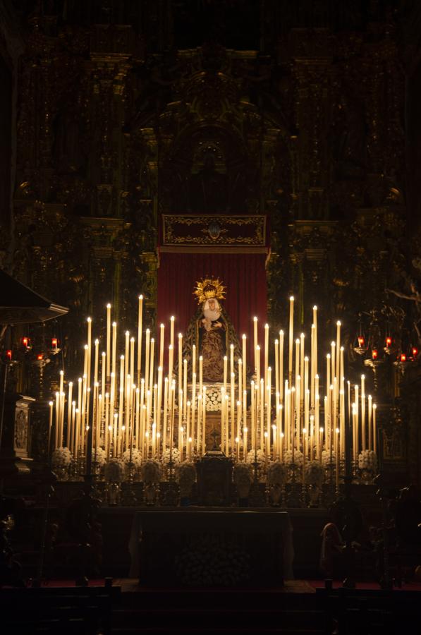 Altar de cultos de la Virgen de la Presentación del Calvario