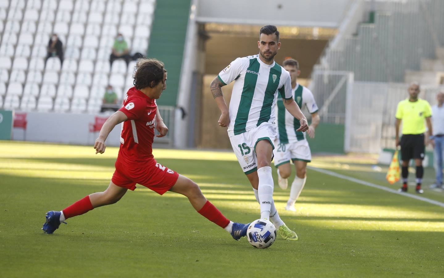 El tropiezo del Córdoba CF ante el Sevilla Atlético, en imágenes