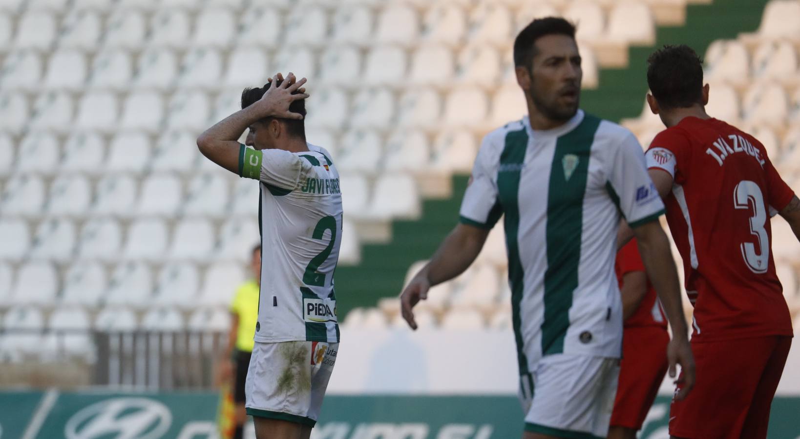 El tropiezo del Córdoba CF ante el Sevilla Atlético, en imágenes