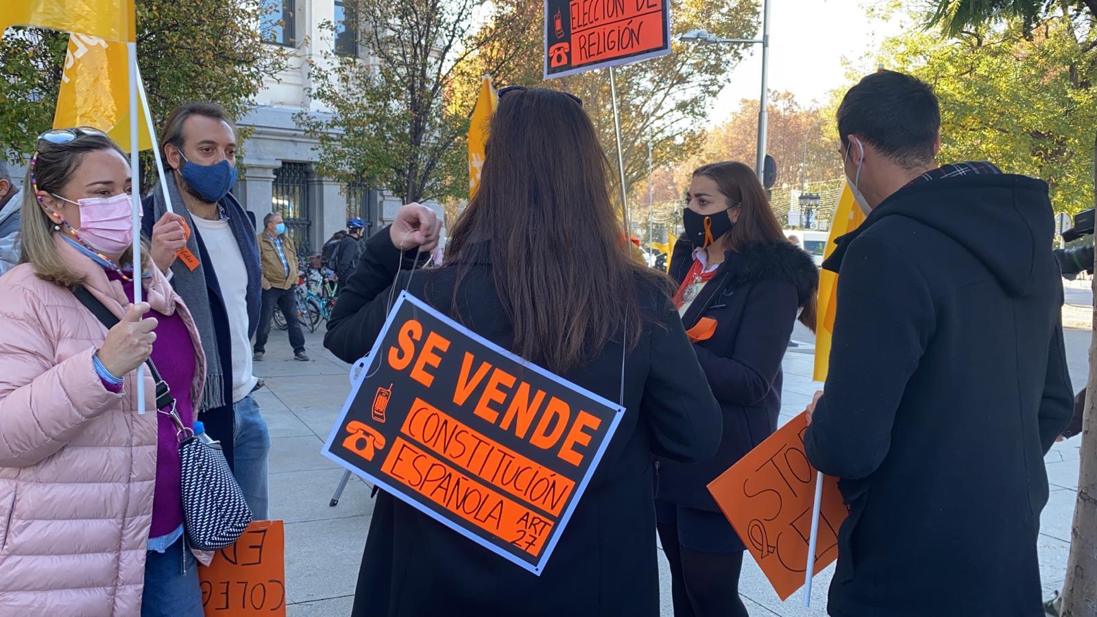 En imágenes: España protesta contra la «Ley Celaá»