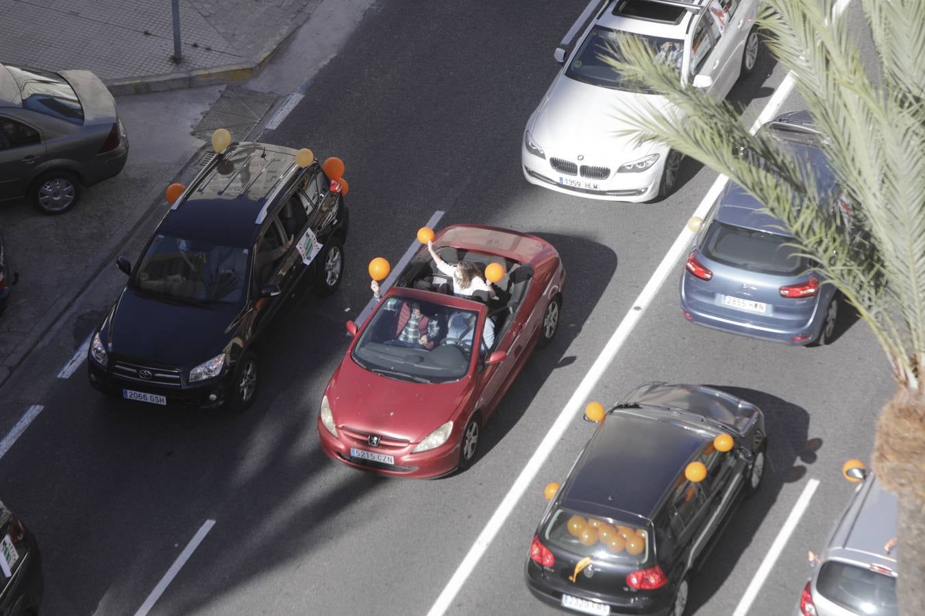 Caravana de vehículos en Cádiz contra «la ley Celaá»