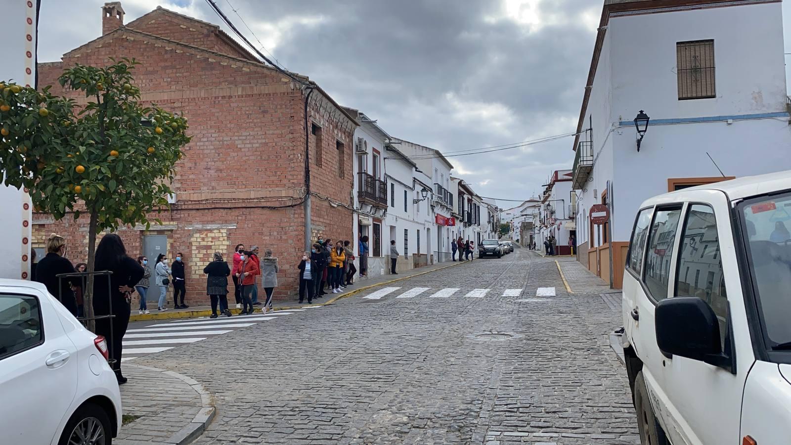 En imágenes, Castilblanco despide a Manuela, la bebé atropellada por un conductor que dio positivo en drogas