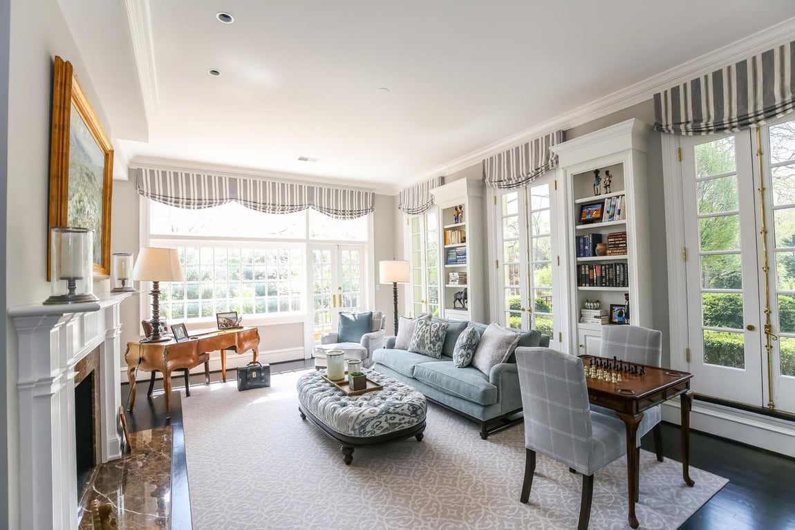 La mansión que conquistó a Joe Biden. Construida en 1989, la casa sigue el estilo colonial, también denominado georgiano, muy común en los siglos XVIII y XIX en los hogares de las clases altas.