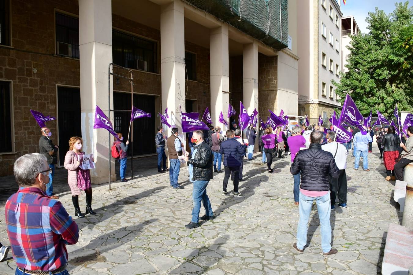 Fotogalería: Actos conmemorativos por el 25-N en Cádiz