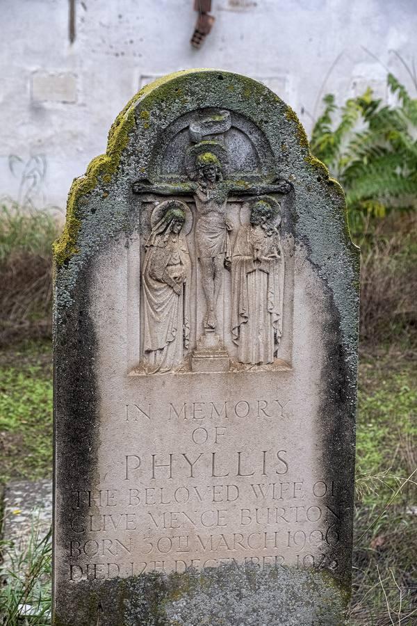 Cementerio de los Ingleses de Sevilla, un tesoro abandonado