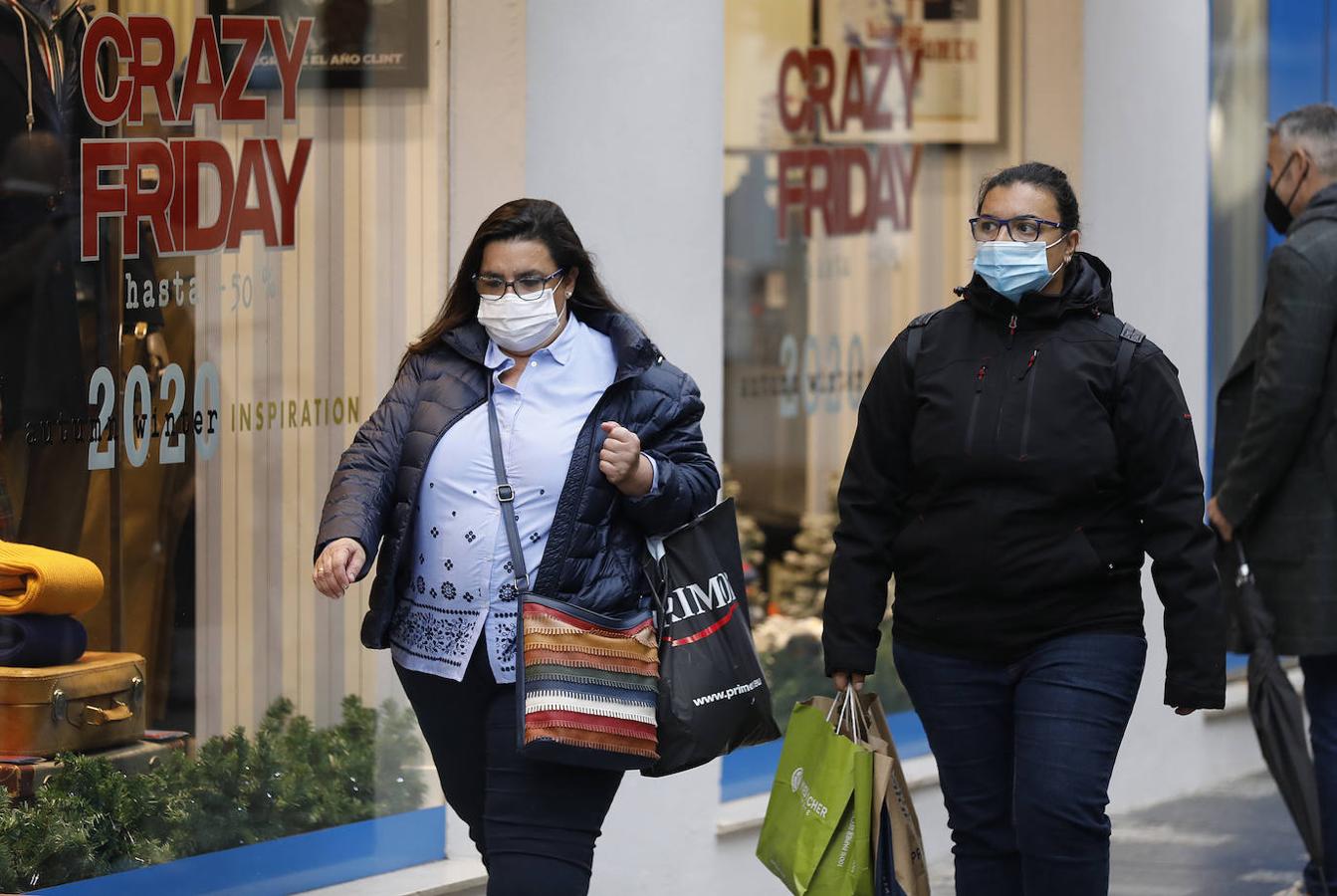 El ambiente del Black Friday de Córdoba, en imágenes