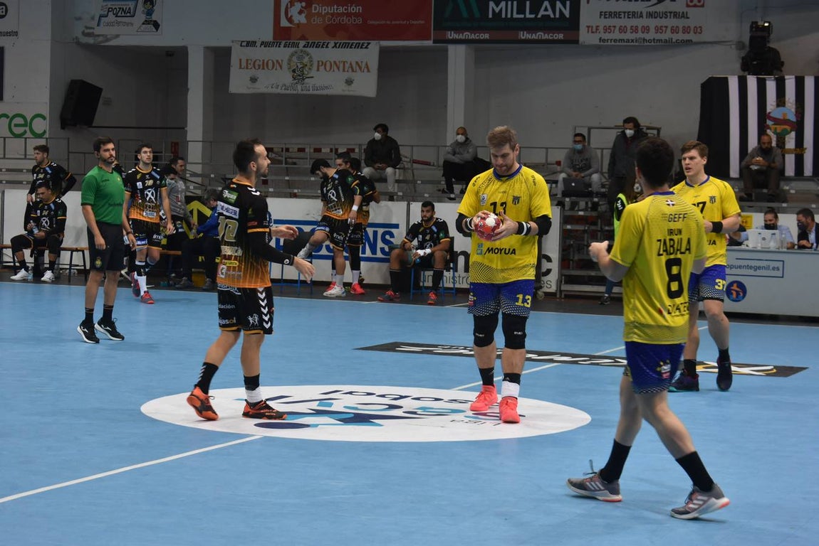 La victoria del Ángel Ximénez ante el Bidasoa Irún, en imágenes