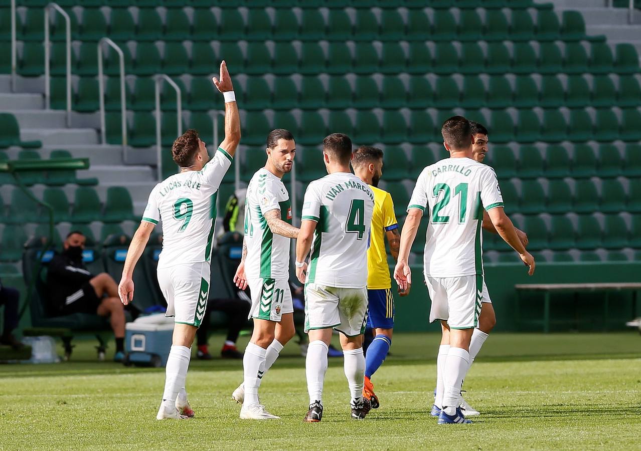 FOTOS: Las imágenes del Elche - Cádiz