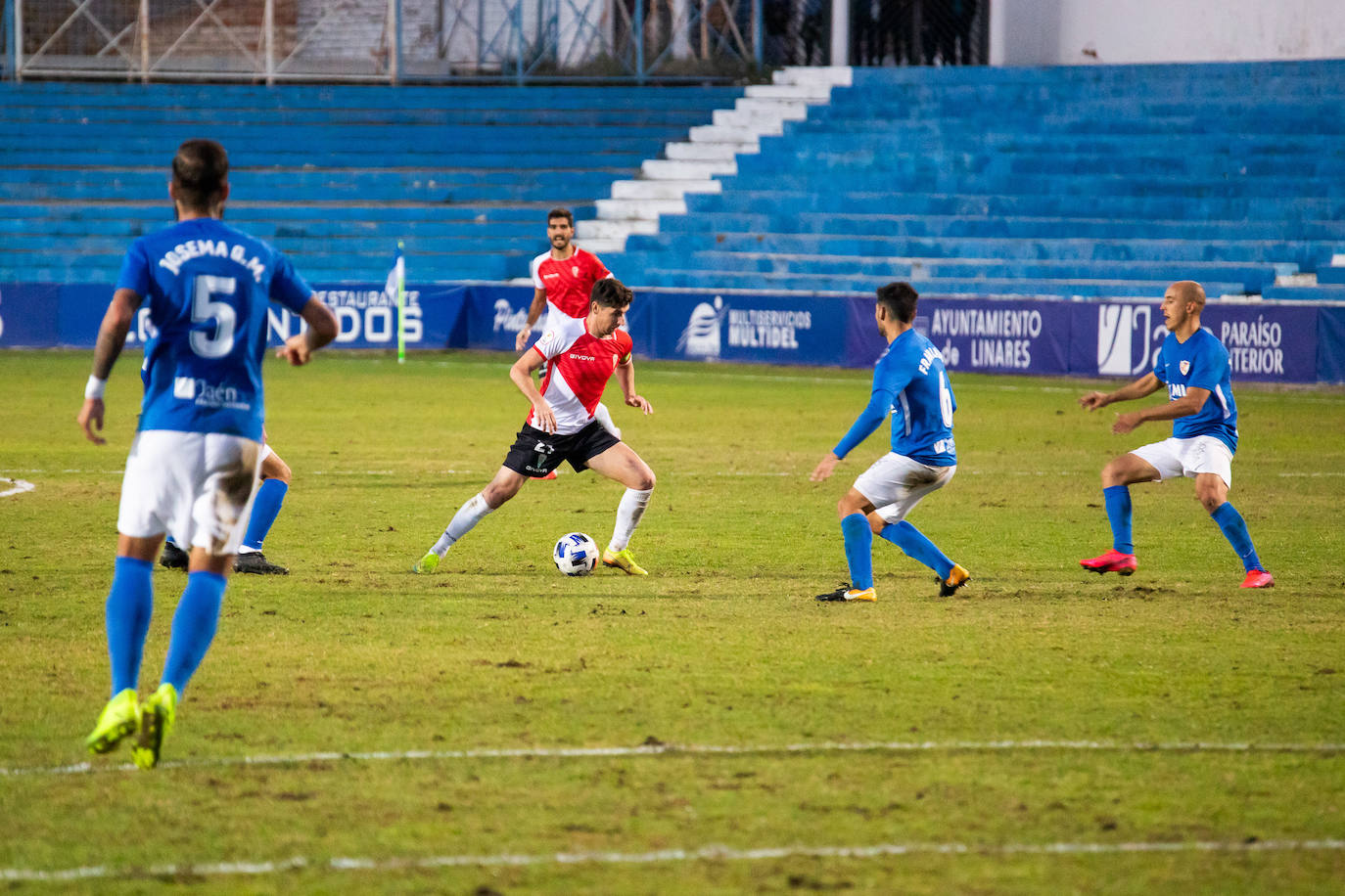 El Linares-Córdoba CF, en imágenes