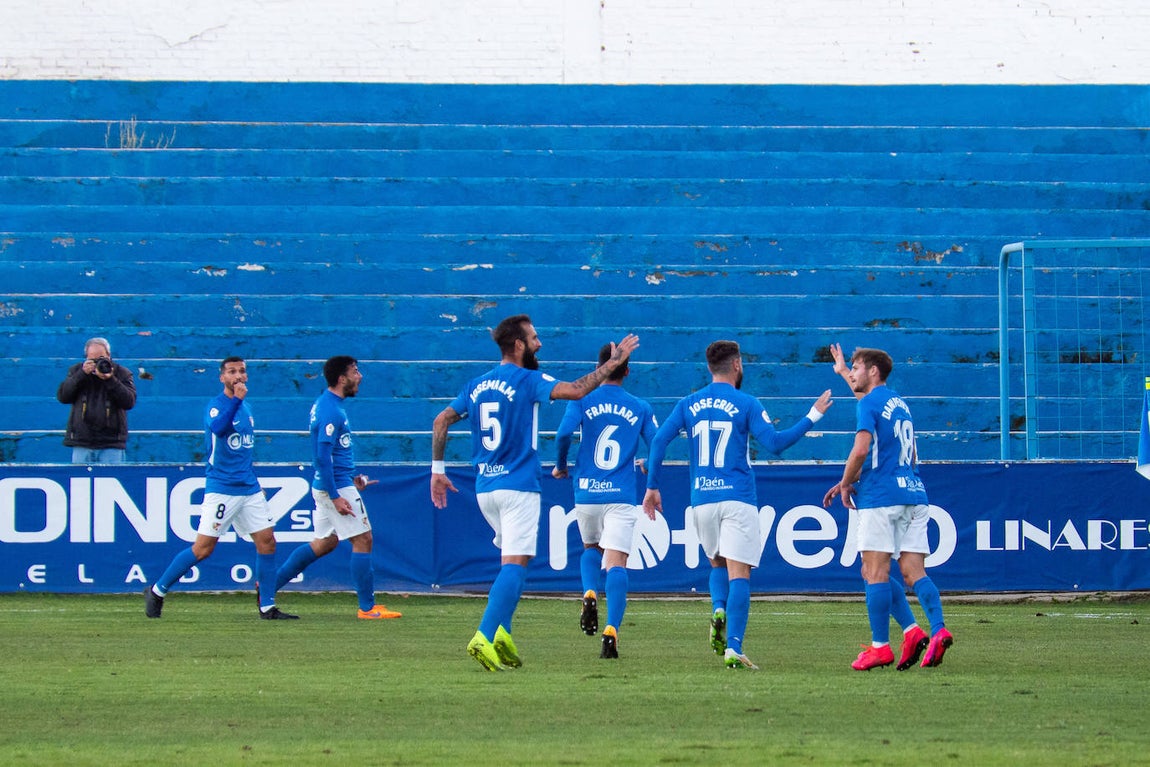 El Linares-Córdoba CF, en imágenes