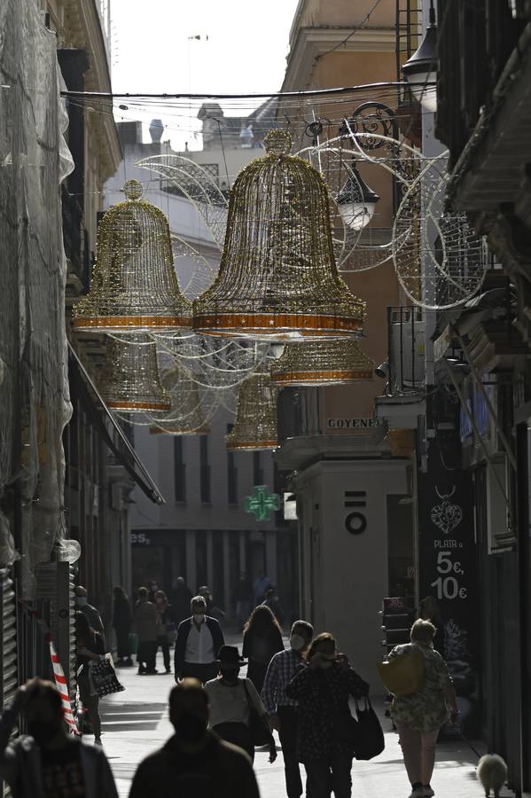 Fotogalería: El alumbrado navideño, listo para cobrar vida