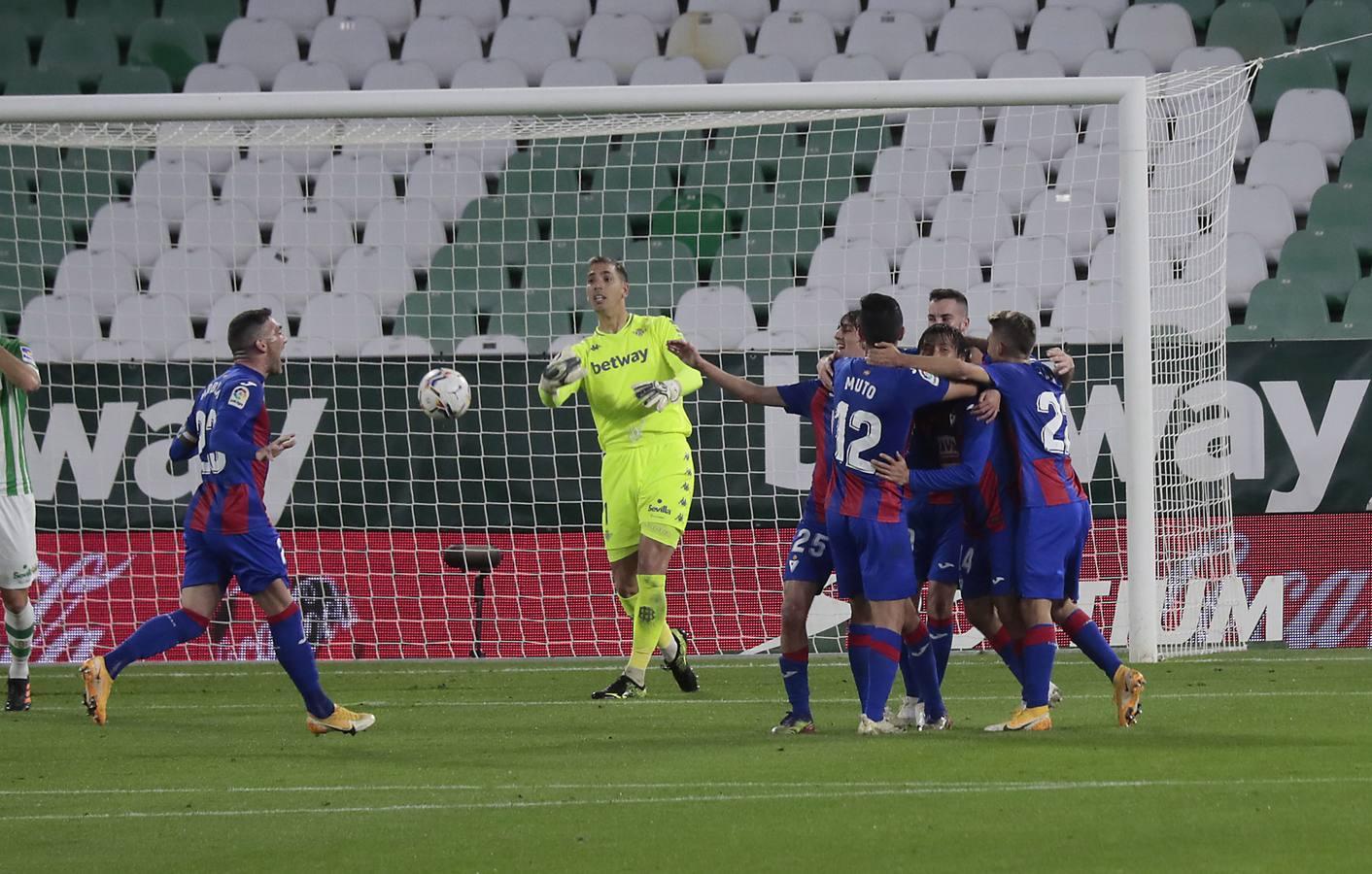 Las mejores imágenes del encuentro entre el Real Betis y el Eibar