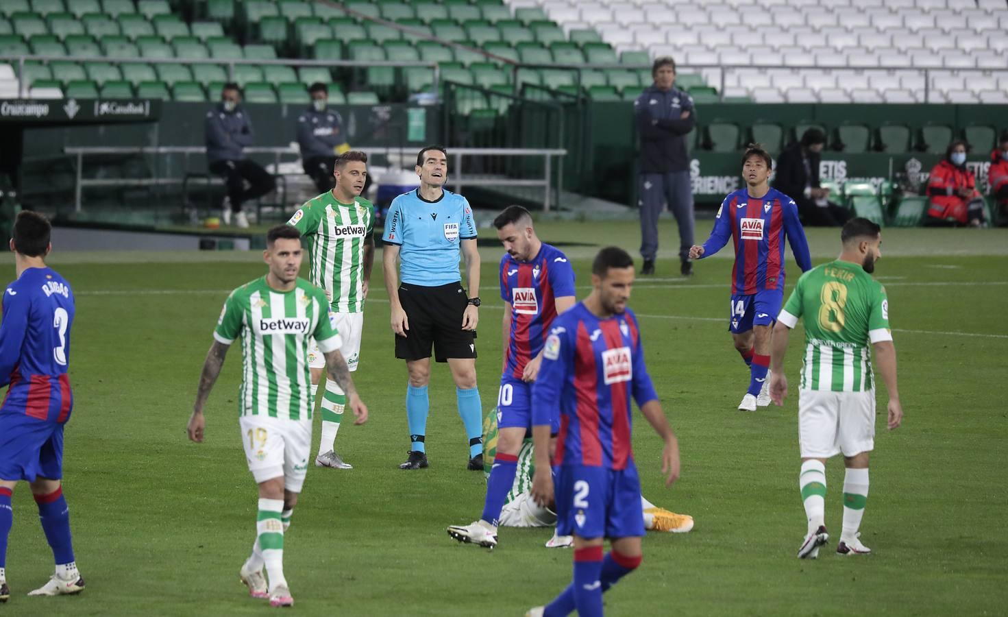 Las mejores imágenes del encuentro entre el Real Betis y el Eibar