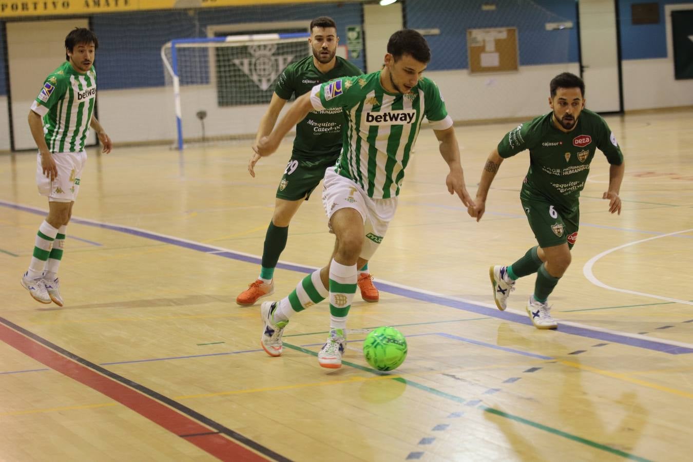 La victoria del Córdoba Patrimonio ante el Betis Futsal, en imágenes