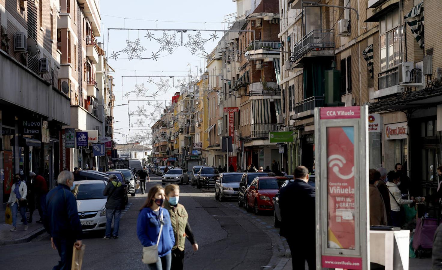 Las luces navideñas de Córdoba pueblan las calles más comerciales