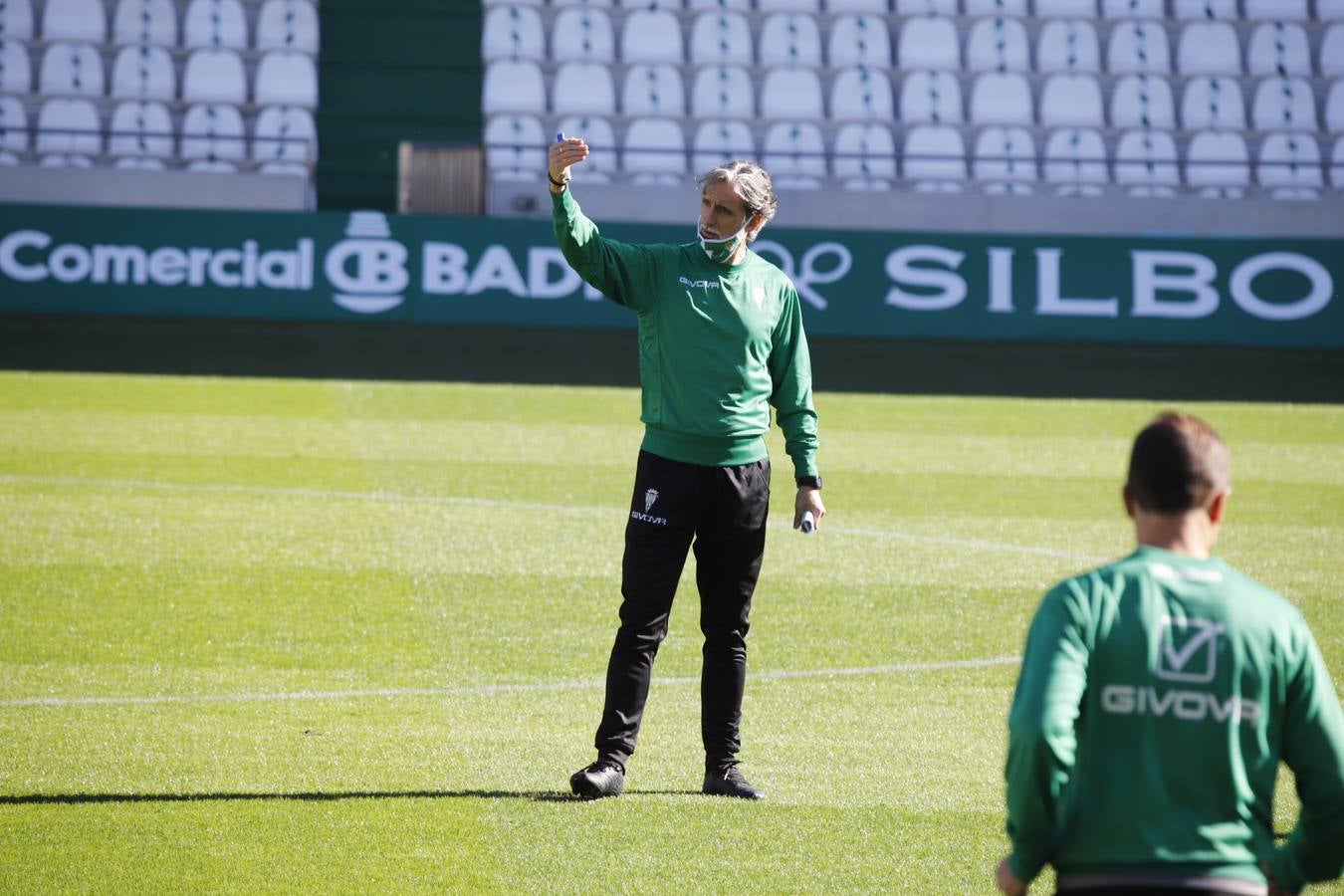 La primera jornada de Pablo Alfaro en el Córdoba CF, en imágenes