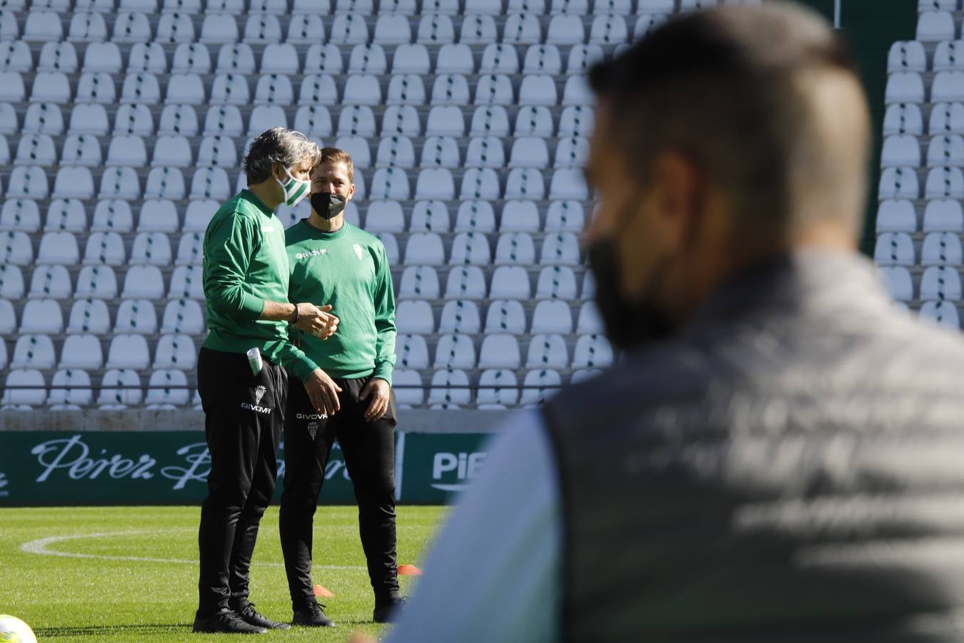 La primera jornada de Pablo Alfaro en el Córdoba CF, en imágenes