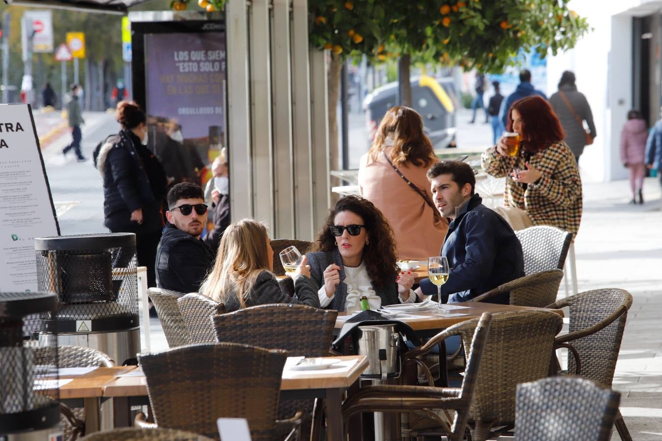 El ambiente en el Centro de Córdoba el sábado del puente, en imágenes