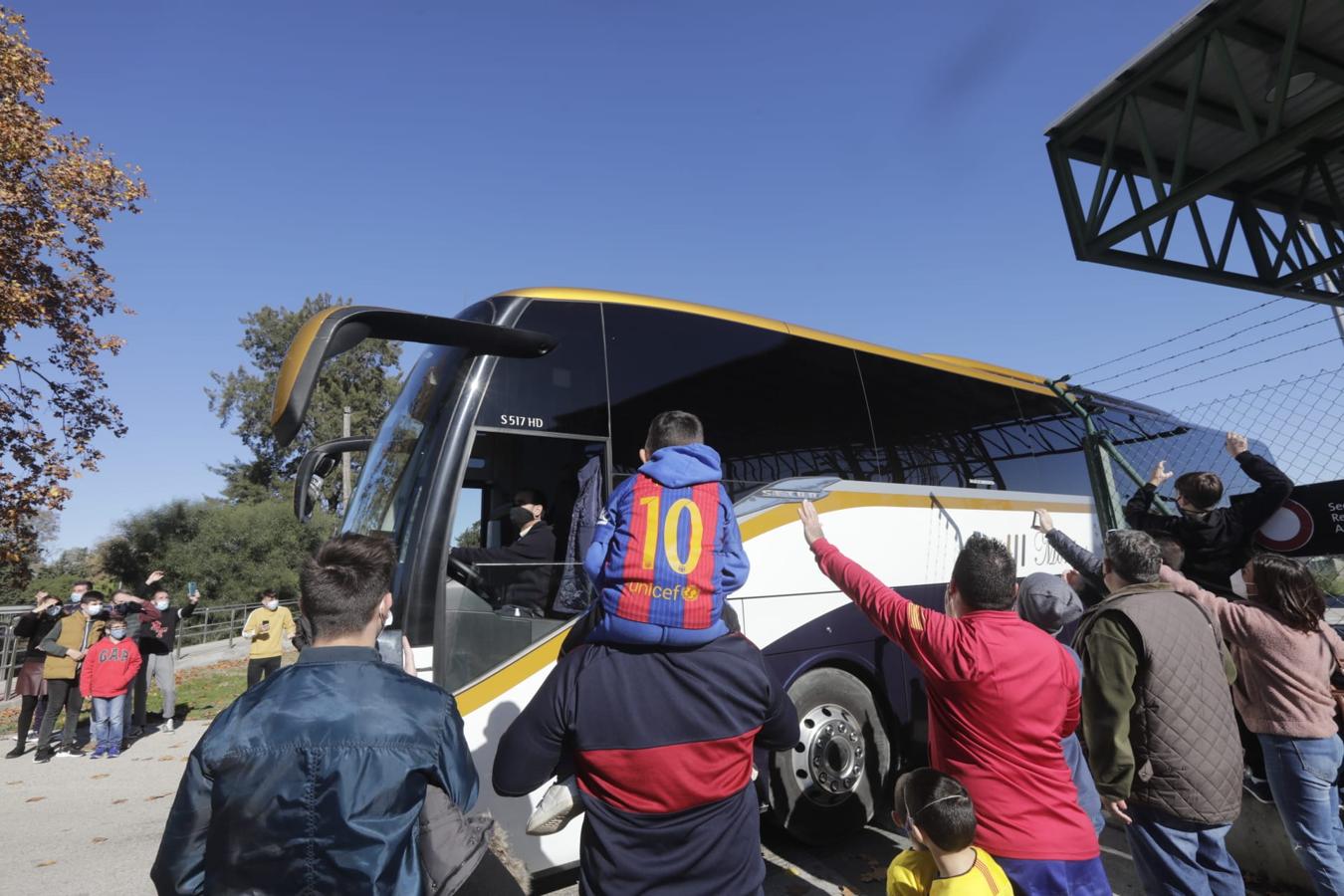 FOTOS: La llegada del Barcelona a Cádiz, en imágenes