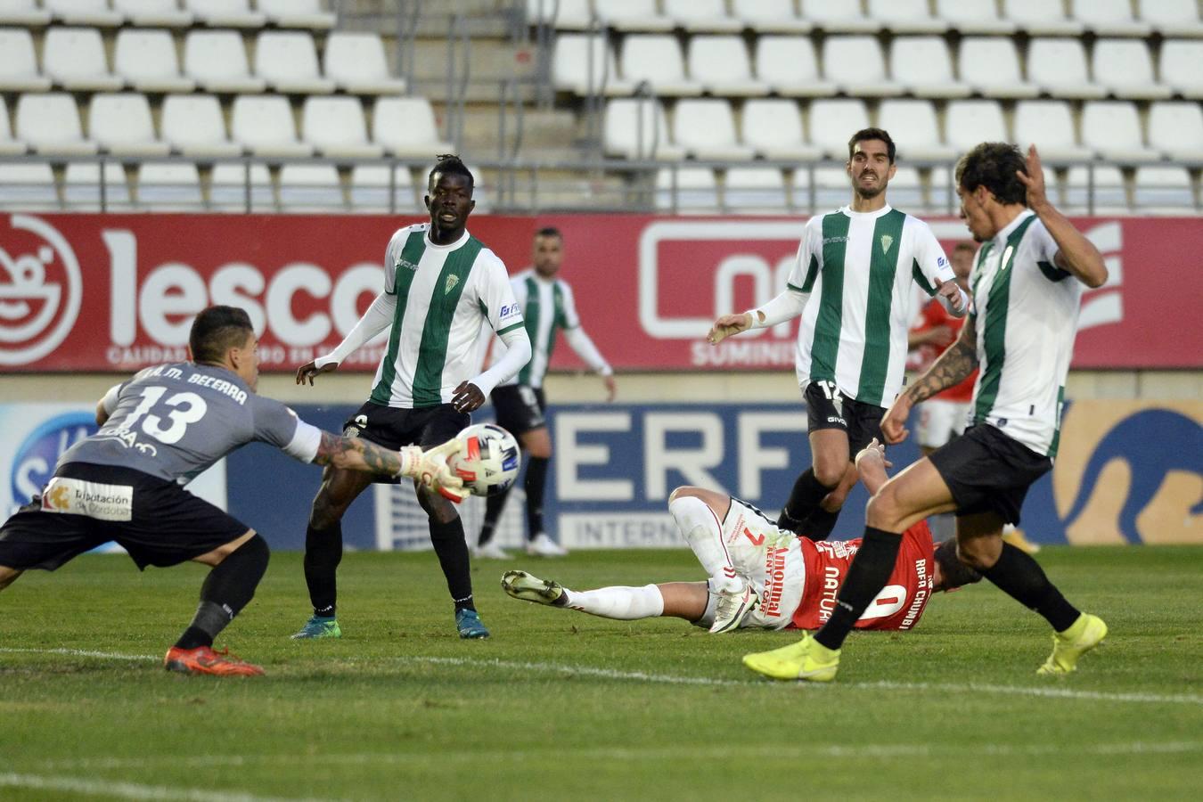 El Córdoba CF gana (0-1) al Real Murcia en el debut de Pablo Alfaro en el banquillo