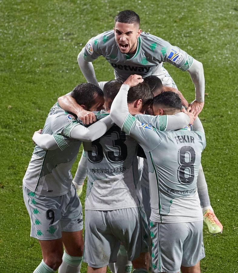 Las mejores imágenes del encuentro entre el Osasuna y el Real Betis