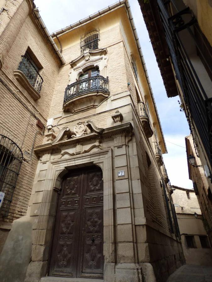 Antiguo palacio del Canónigo Obrero, trazado por José Hernández Sierra (ca. 1760), entre la plaza de Abdón de Paz y la calle del Cristo de la Calavera. FOTO RAFAEL DEL CERRO. 