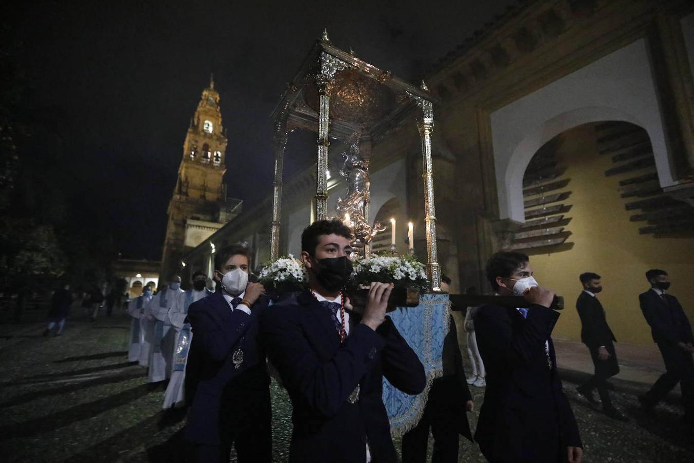 La Vigilia de la Inmaculada en Córdoba, en imágenes