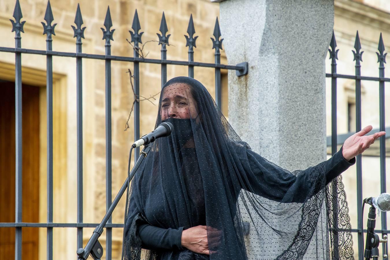 En imágenes, la protesta de los trabajadores del sector cultural en Sevilla