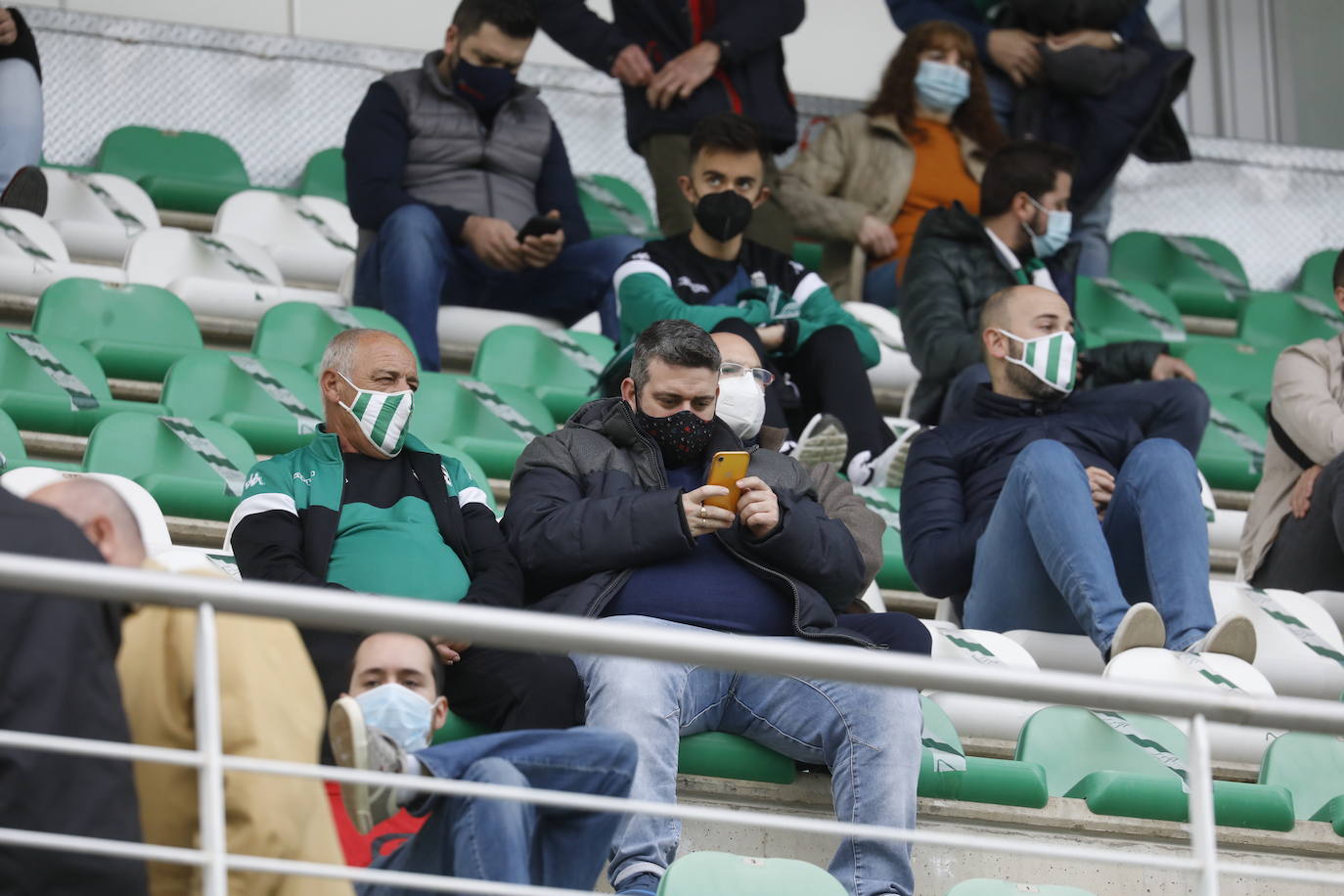 El regreso de la afición del Córdoba CF a El Arcángel, en imágenes