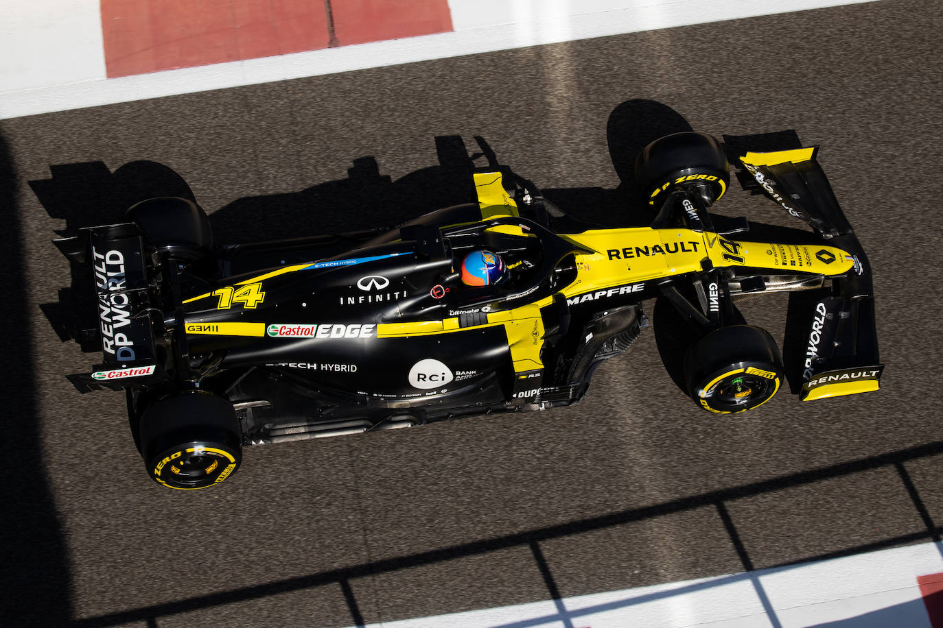 Fórmula 1. Fernando Alonso rodó con el Renault RS20 en Abu Dabi