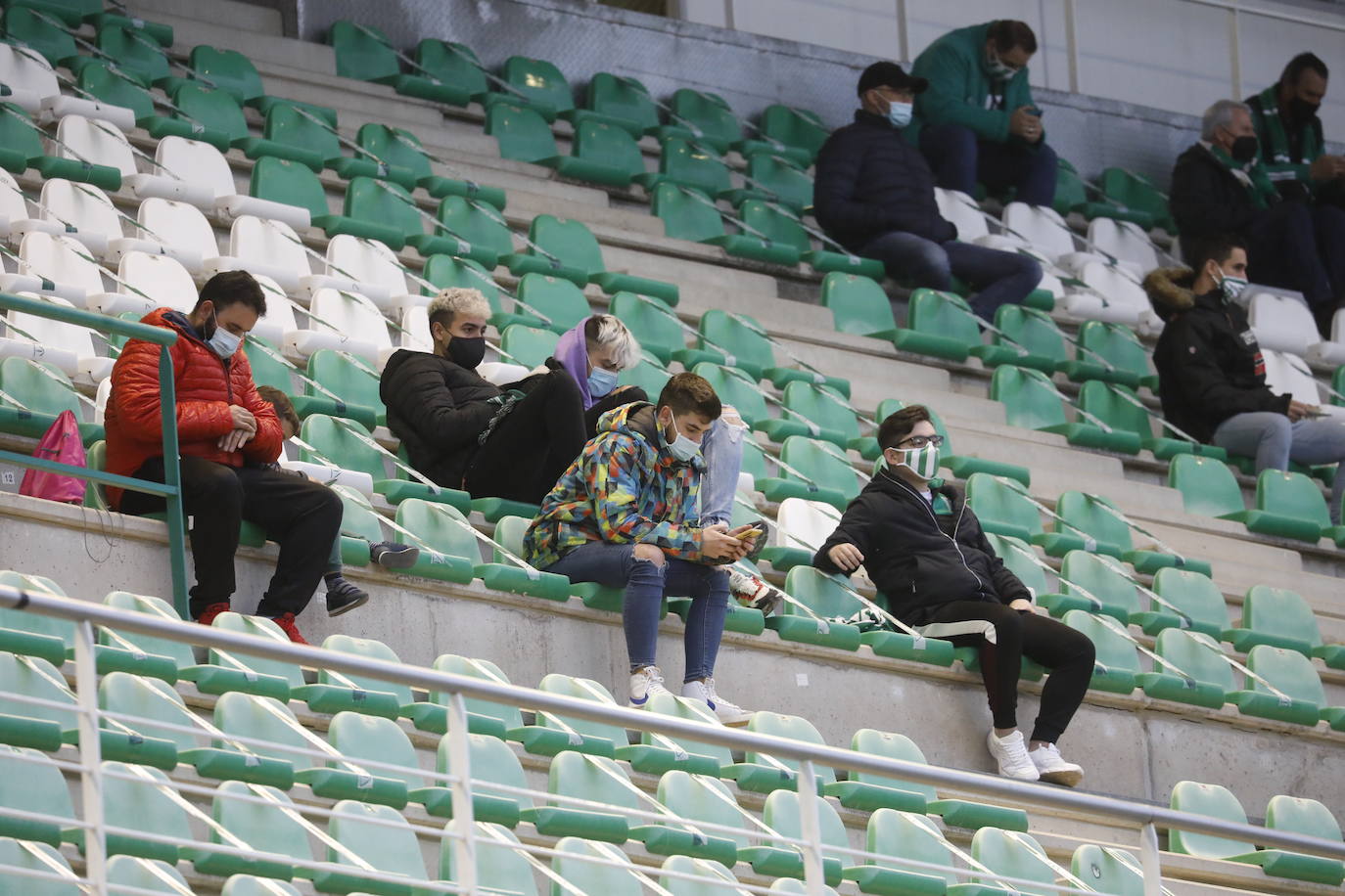 El ambiente de Copa en el Córdoba CF - Albacete, en imágenes