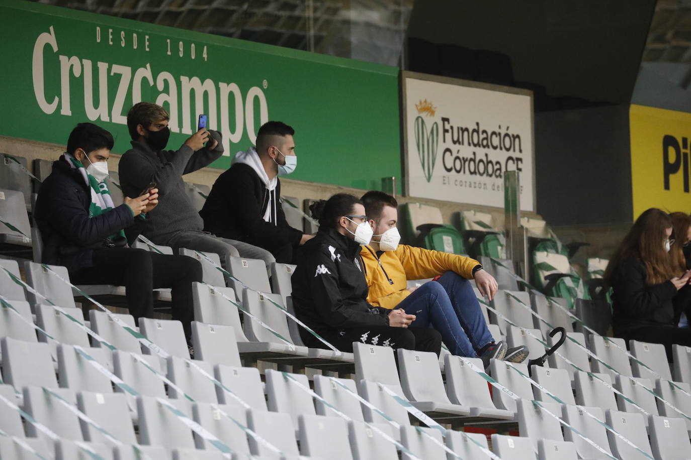 El ambiente de Copa en el Córdoba CF - Albacete, en imágenes