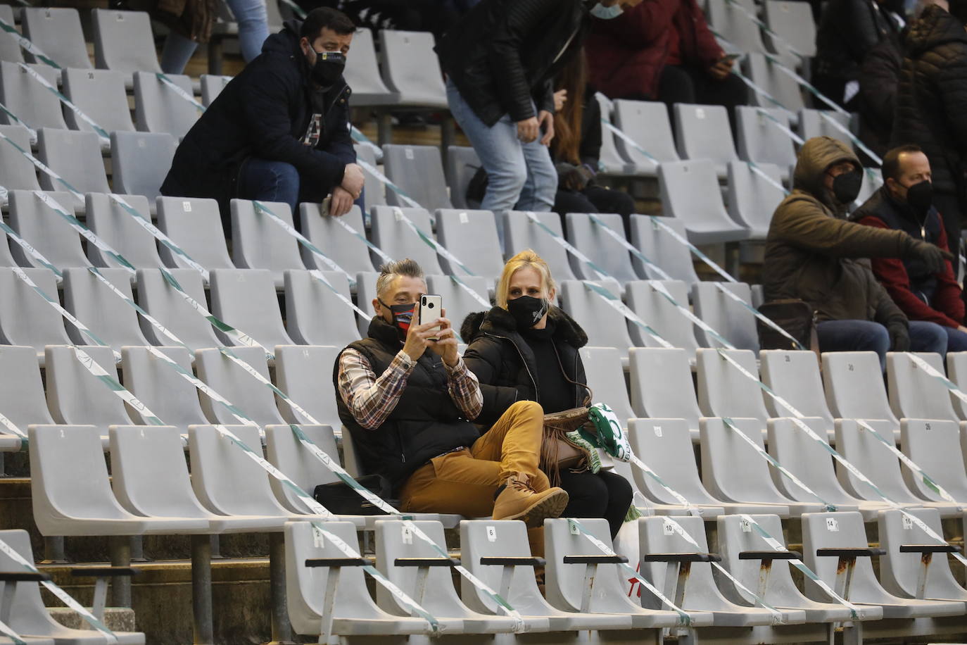 El ambiente de Copa en el Córdoba CF - Albacete, en imágenes