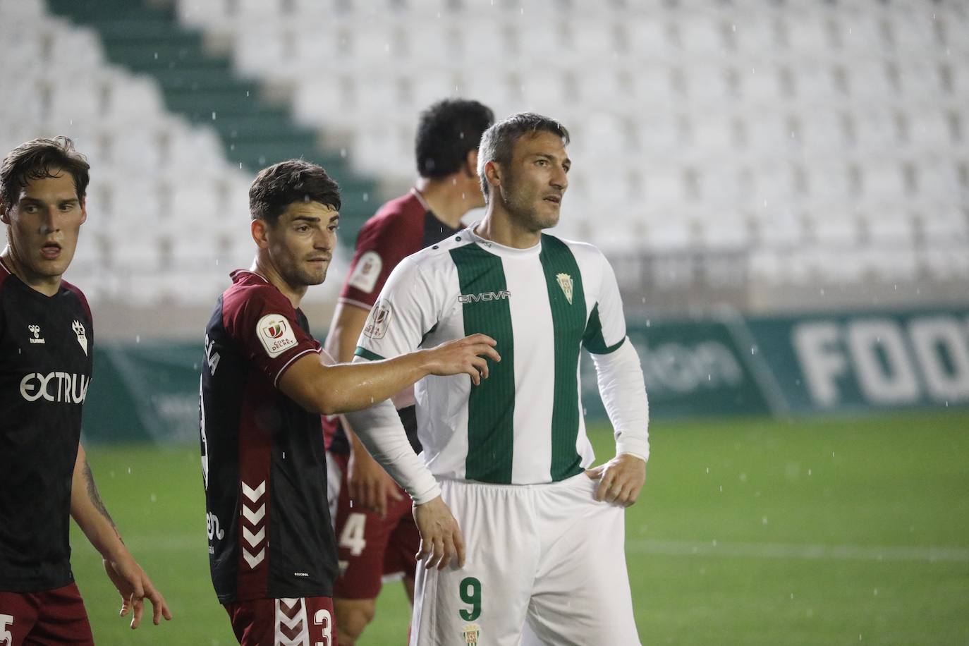 La alegría de la clasificación en el Córdoba CF - Albacete, en imágenes