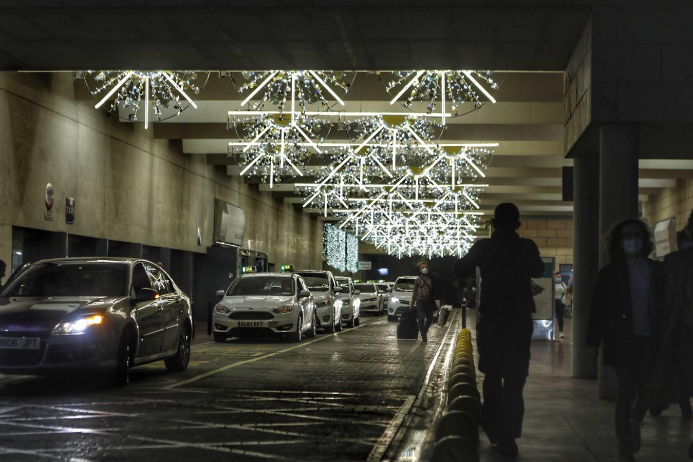 Las luces de Navidad llegan al hospital Reina Sofía de Córdoba