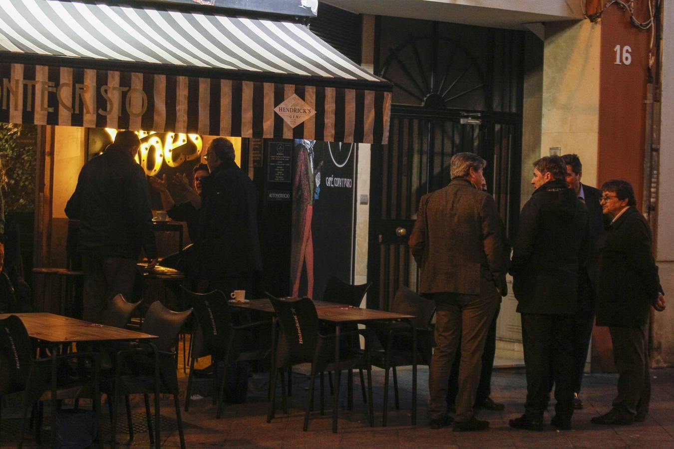 En imágenes, ambiente de las cafeterías y bares de Sevilla con los nuevos horarios