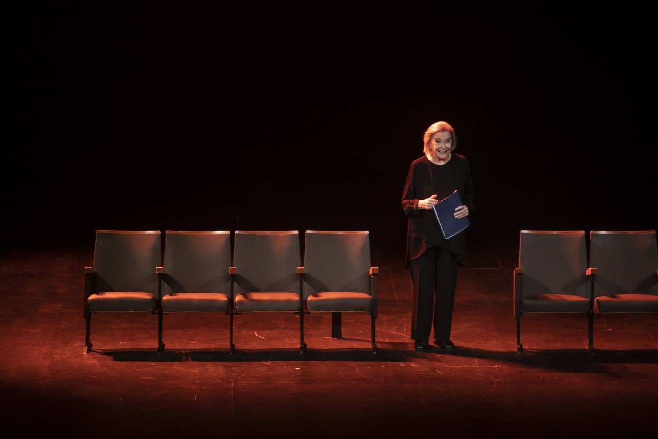 El «Romancero gitano» de Nuria Espert en el Gran Teatro, en imágenes