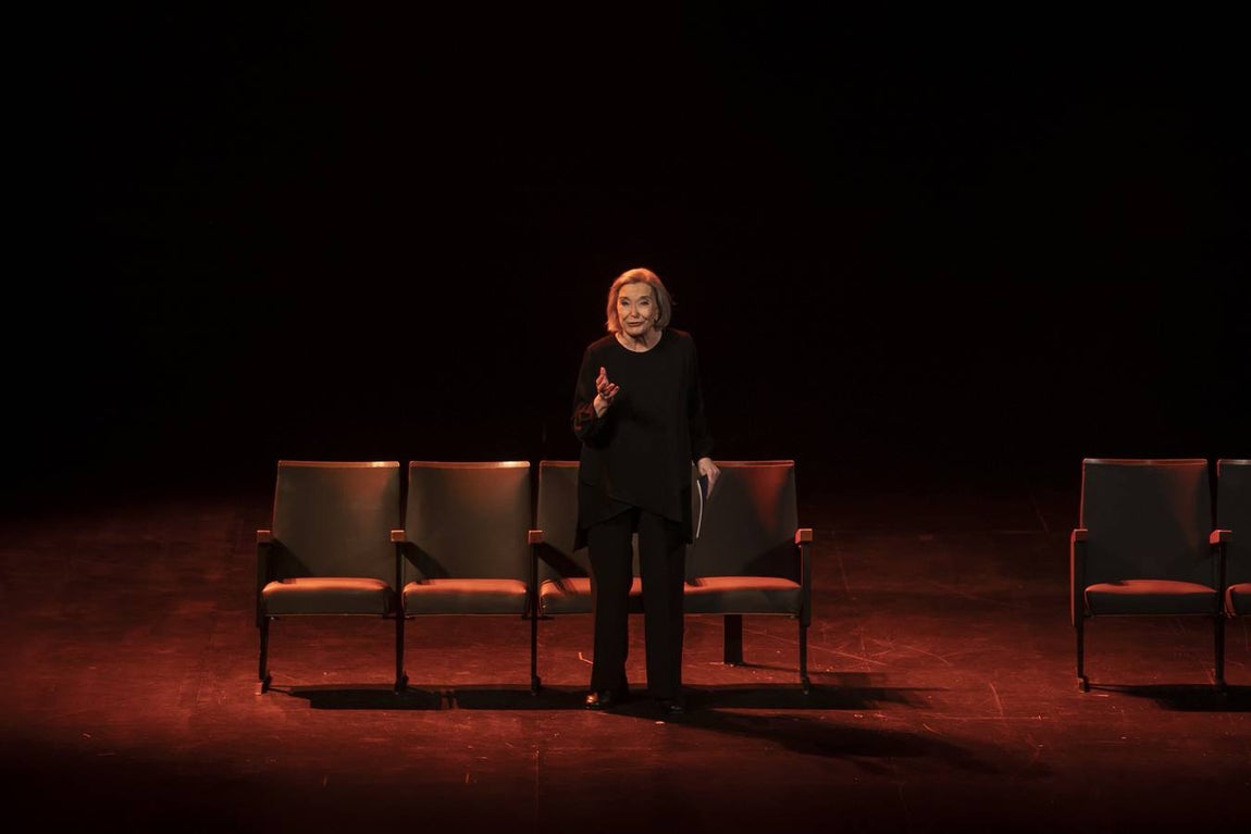 El «Romancero gitano» de Nuria Espert en el Gran Teatro, en imágenes