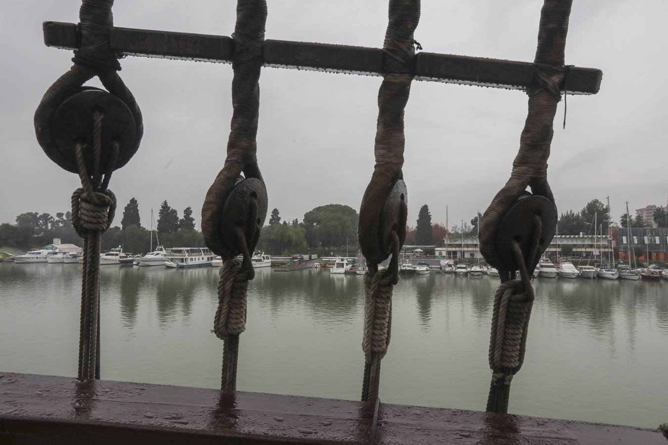 En imágenes, el galeón Andalucía llega a Sevilla