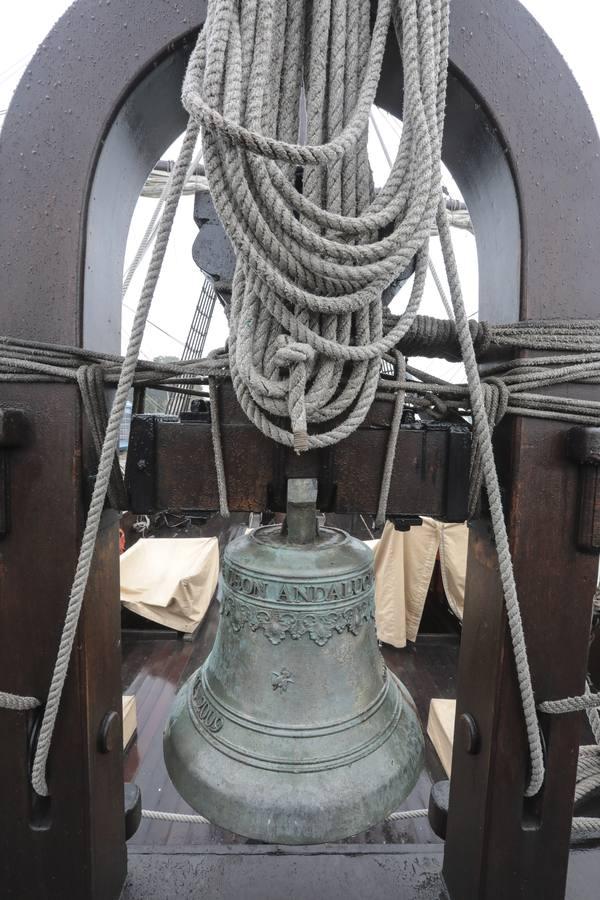 En imágenes, el galeón Andalucía llega a Sevilla