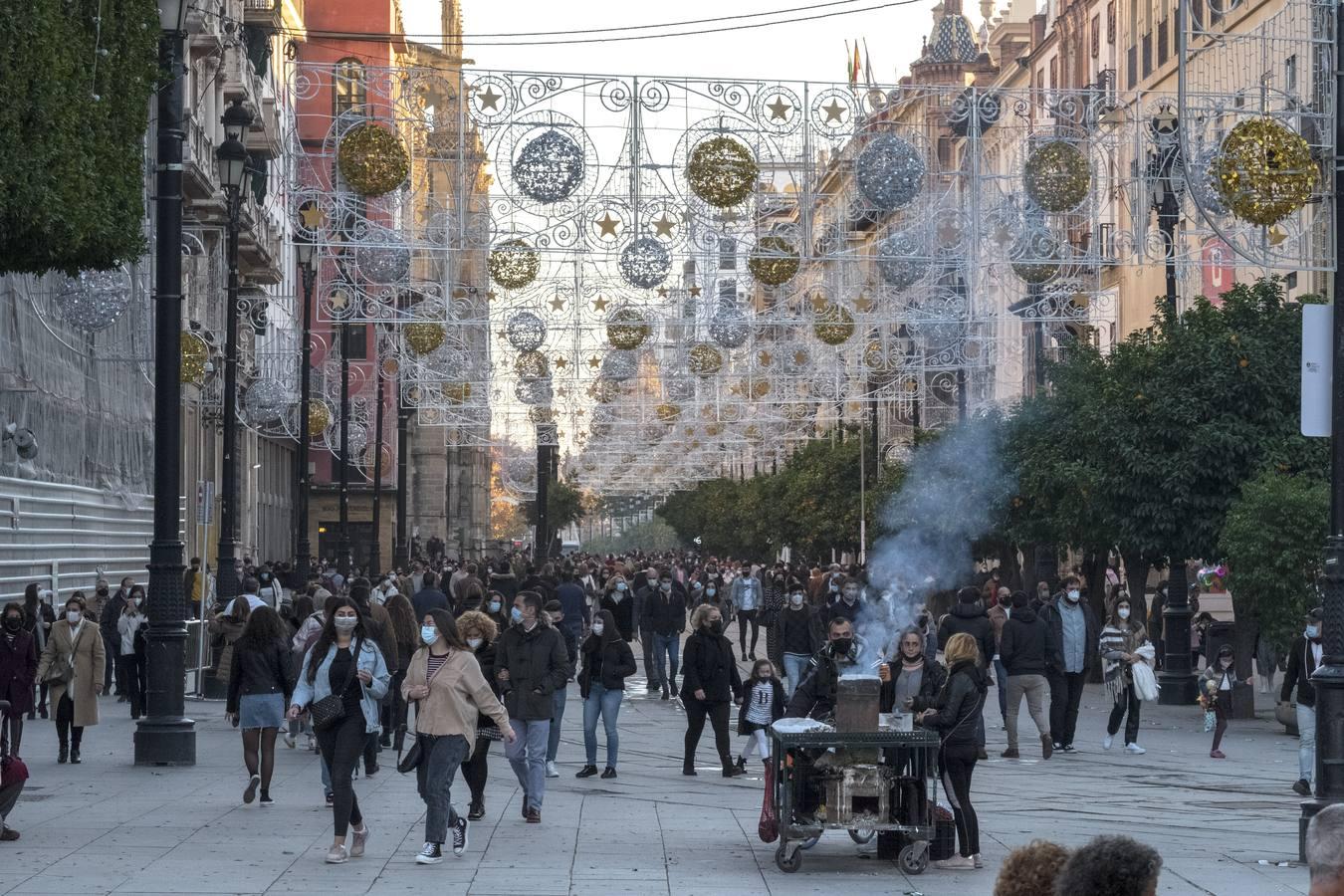 El Centro de Sevilla se viste de Navidad