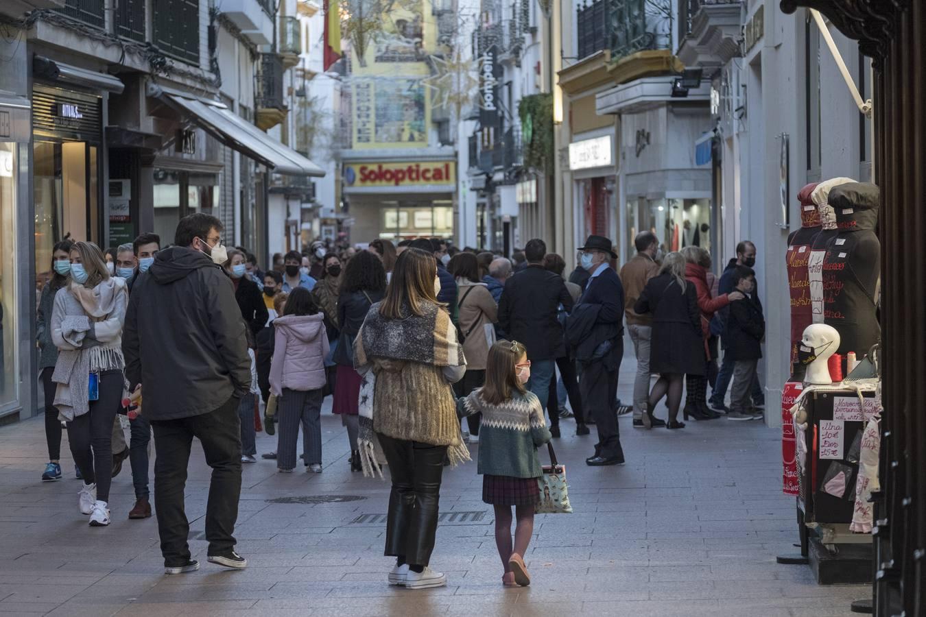 El Centro de Sevilla se viste de Navidad