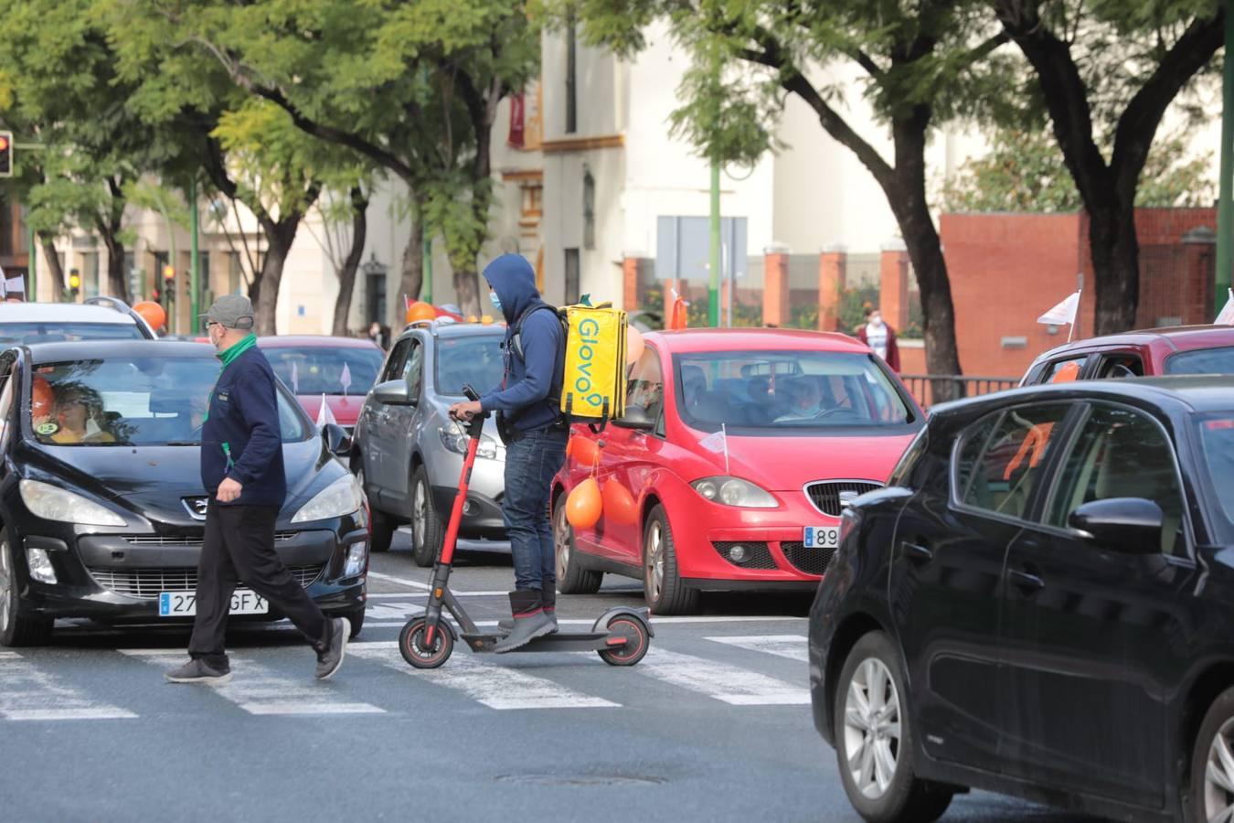 La manifestación contra la ley Celaá en Sevilla, en imágenes