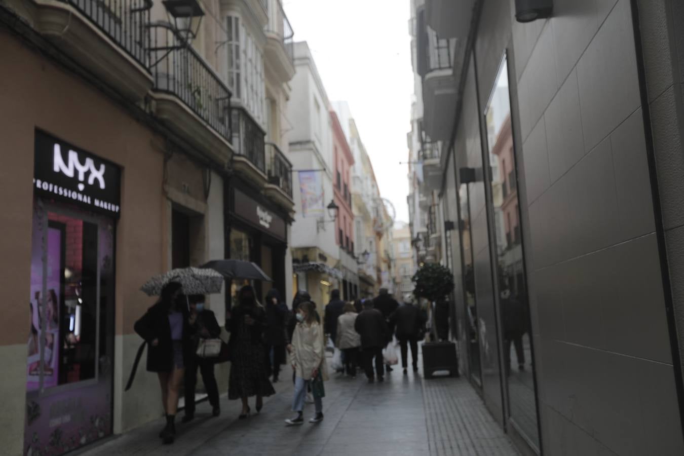 Ambiente en las terrazas y bares de Cádiz tras la modificación de las medidas restrictivas