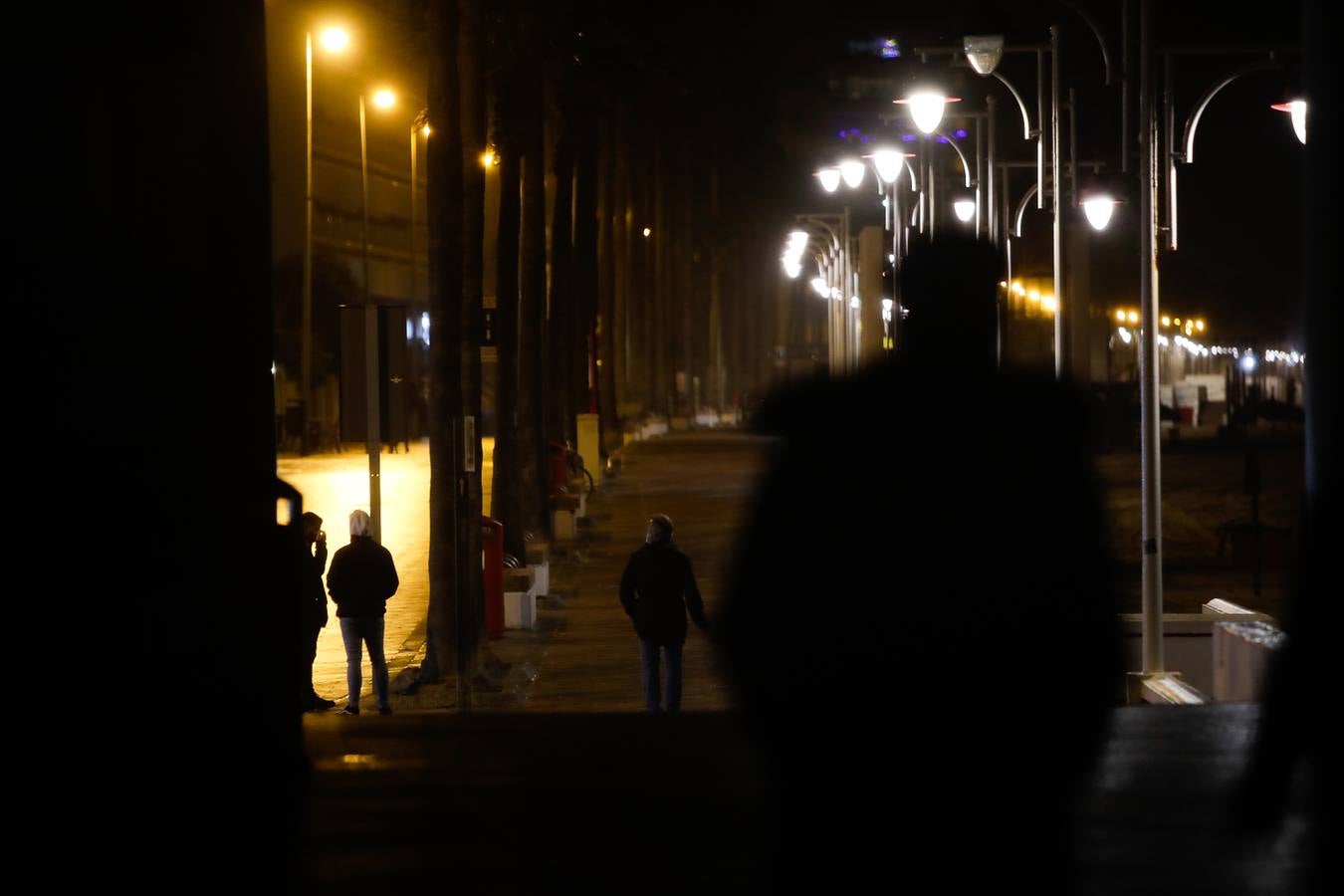 Ambiente en las terrazas y bares de Cádiz tras la modificación de las medidas restrictivas