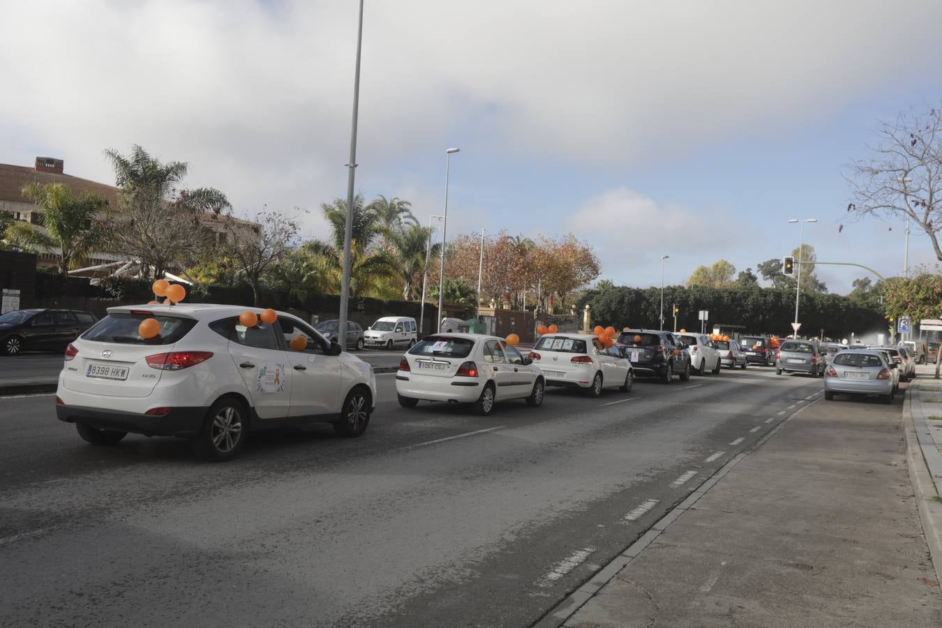 Caravana de coches contra la Ley Celaá en Jerez