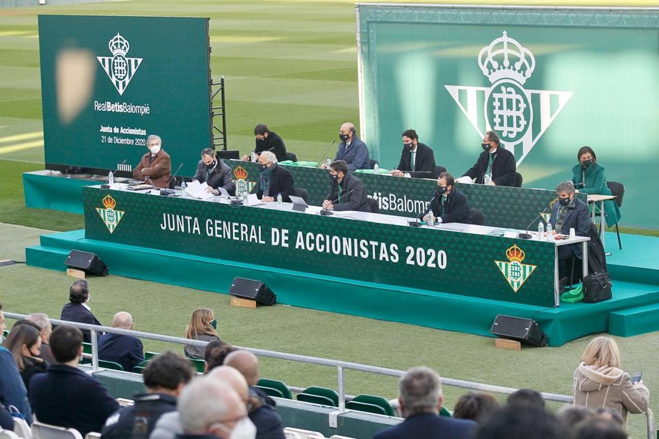 La junta general de accionistas del Betis 2020, en imágenes