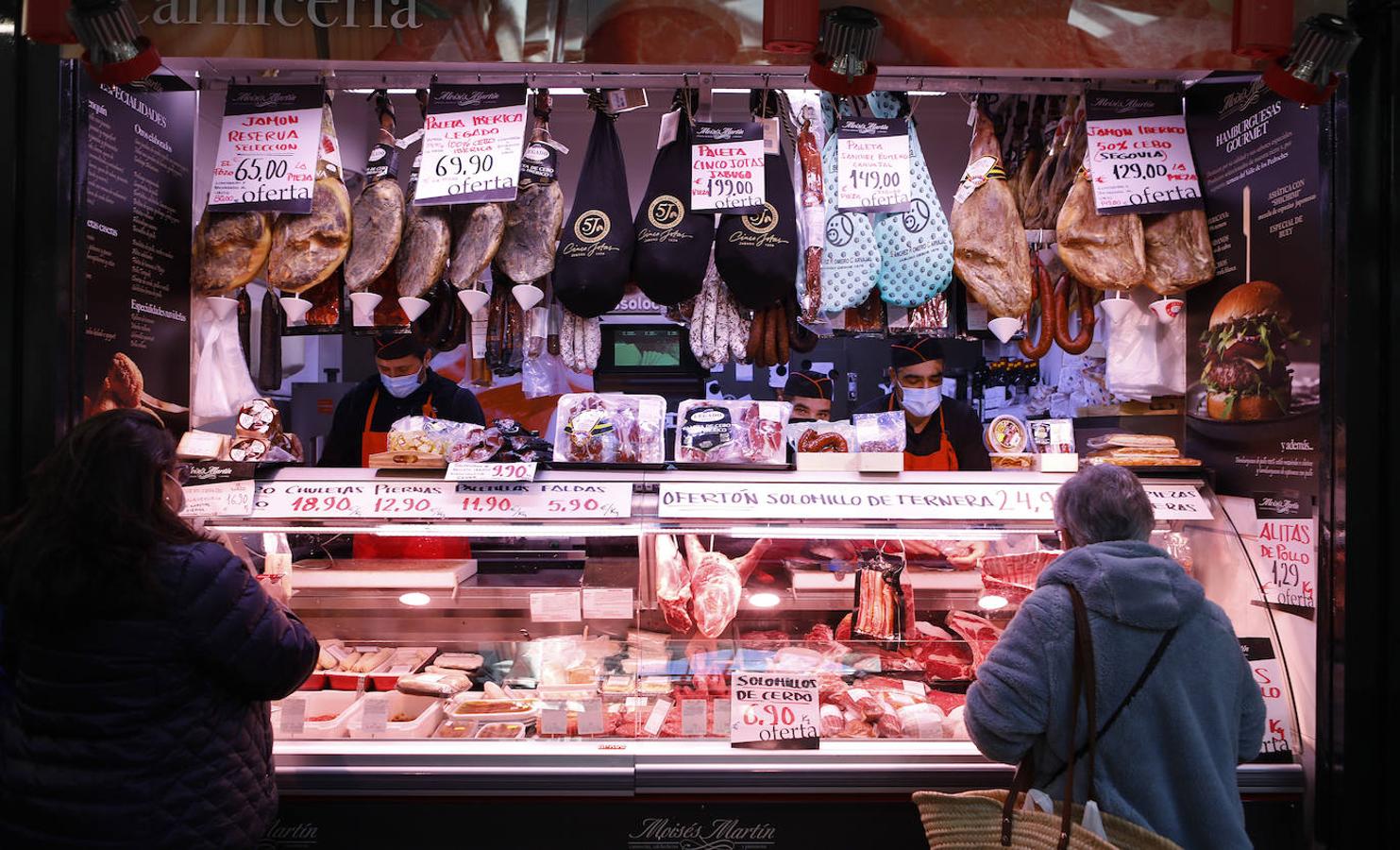 Los mercados de Córdoba anticipan una Navidad con menos atracones de comida y sin que suban los precios